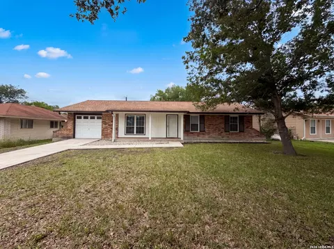4431 First View Dr, San Antonio, TX 78217