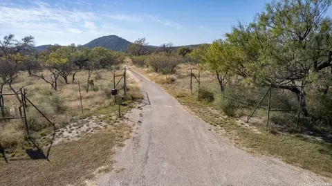 4 Acres Cr 416, Uvalde, TX 78801