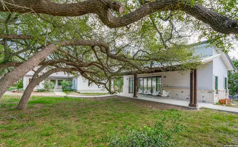316 Prairie Tea Ln, Canyon Lake, TX 78133