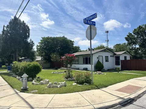 130 W Wildwood, San Antonio, TX 78212