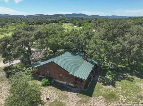 View/Area - 173 Pvt Rd 3820, Utopia, TX 78884 photo 1 of 2