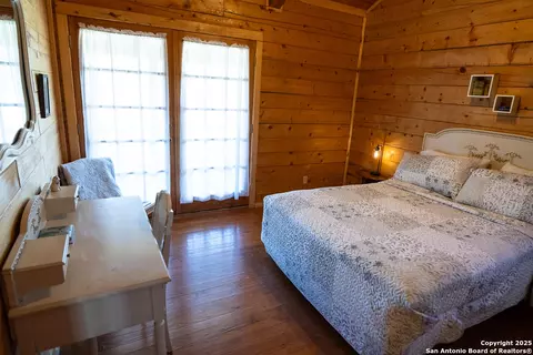 Bedroom - 173 Pvt Rd 3820, Utopia, TX 78884 photo 1 of 2