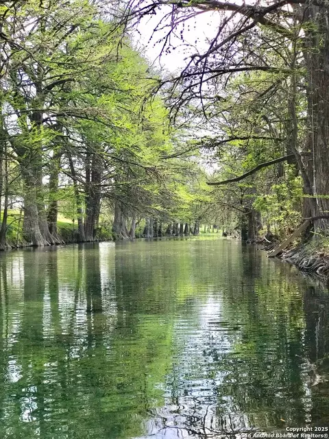 View/Area - 173 Pvt Rd 3820, Utopia, TX 78884 photo 2 of 2