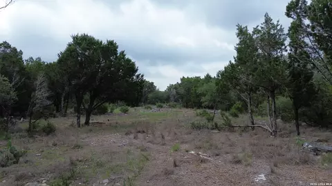 1240 Happy Hollow Dr, New Braunfels, TX 78132