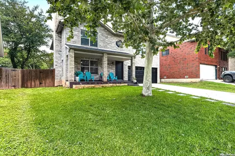 17507 Emerald Canyon Dr, San Antonio, TX 78232