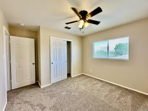 Bedroom - 105 Willow Path, Cibolo, TX 78108 photo 1 of 2