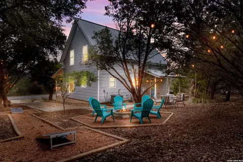 1641 Rotherman, Canyon Lake, TX 78133