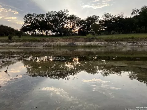 701 River Bend Blvd, San Marcos, TX 78666