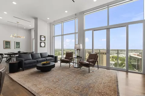 123 Lexington #1703, San Antonio, TX 78205