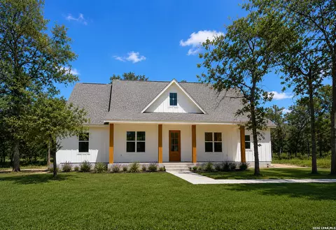 116 Pinot Pl, La Vernia, TX 78121