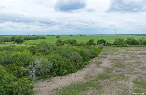 000 County Road 332, Beeville, TX 78102 photo 4