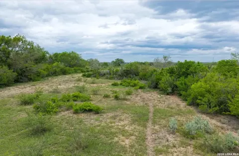 000 County Road 332, Beeville, TX 78102 photo 2