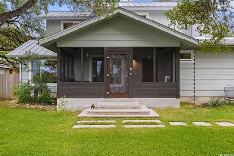 Exterior - 701 River Rd, Blanco, TX 78606 photo 4 of 11