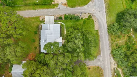 View/Area - 701 River Rd, Blanco, TX 78606 photo 5 of 7