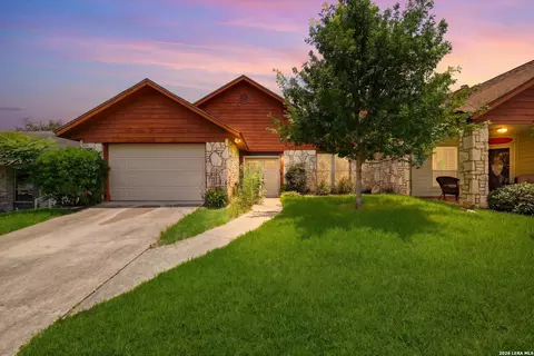 3813 Hunters Gln, Schertz, TX 78108