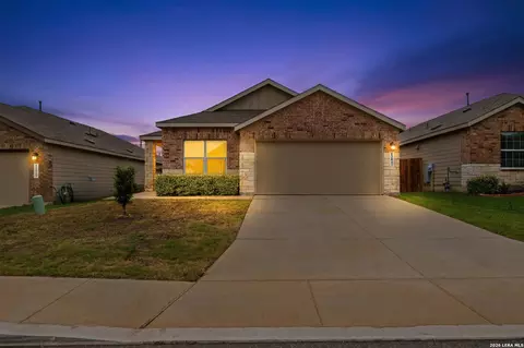 12043 Pewee, San Antonio, TX 78221