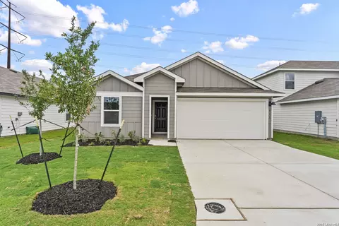 915 Prince Albert, Seguin, TX 78155