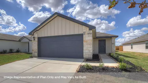 2308 Red Bird Trce, Lockhart, TX 78644