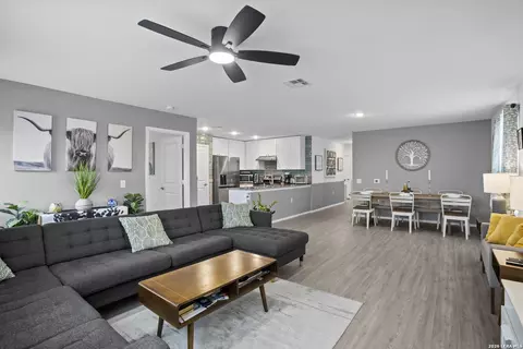 583 Lew Pass, San Antonio, TX 78221
