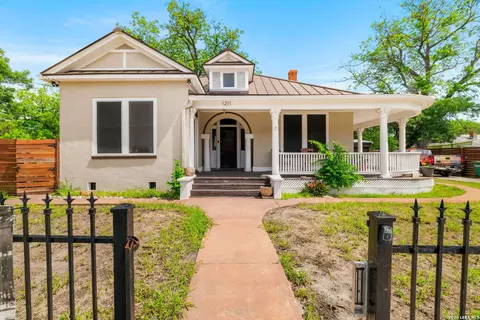 1211 Guadalupe, San Antonio, TX 78207