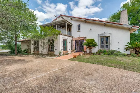 201 Chattington Ct, San Antonio, TX 78213