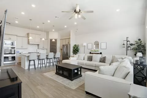341 Misty Sails, Cibolo, TX 78108