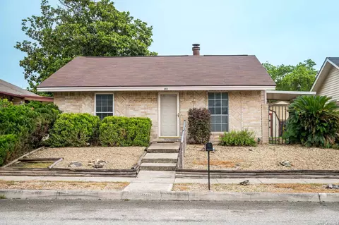 648 Fern Meadow Dr, Universal City, TX 78148