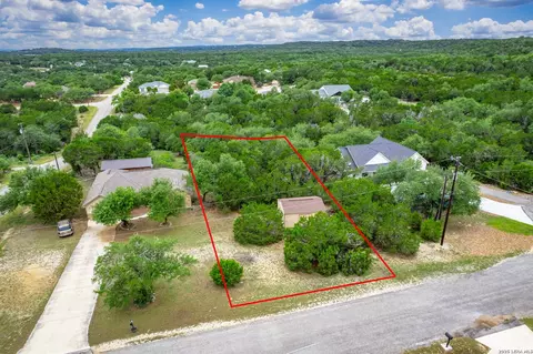 125 Garrett Way, Canyon Lake, TX 78133