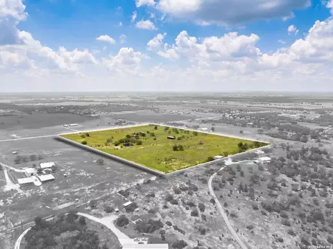 13841 Fm 775, La Vernia, TX 78121