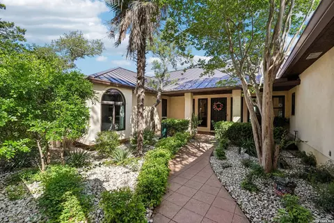 100 Mesa Dr, Wimberley, TX 78676