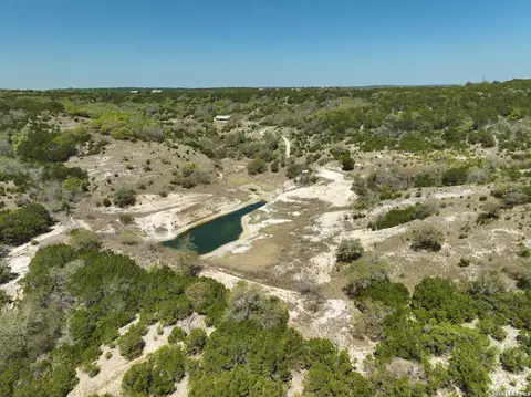 37 Busby Rd, Boerne, TX 78006