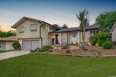 5927 Forest Rdg, San Antonio, TX 78240