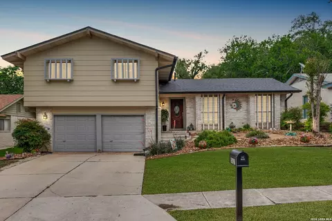 5927 Forest Rdg, San Antonio, TX 78240