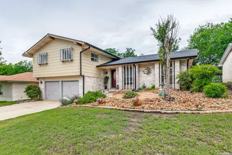 5927 Forest Rdg, San Antonio, TX 78240
