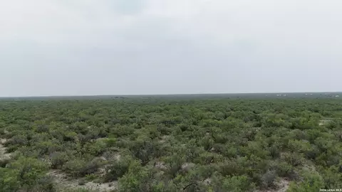 2142 Sunbeam Rdg, Eagle Pass, TX 78852 photo 6