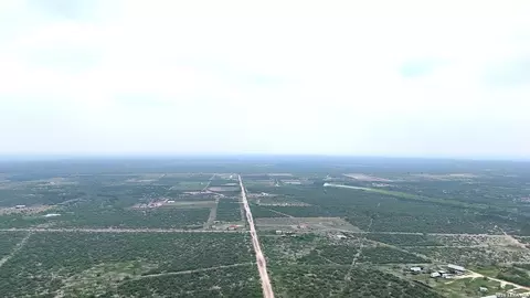 2142 Sunbeam Rdg, Eagle Pass, TX 78852 photo 7