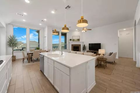 22923 Bear Riv, San Antonio, TX 78258