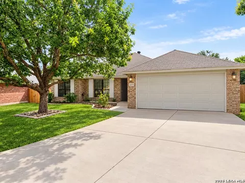 2267 Garden Sun Pl, New Braunfels, TX 78130