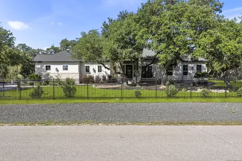 1062 Pegasus Dr, Spring Branch, TX 78070