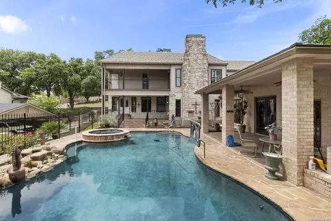 4015 Fawnridge Dr, San Antonio, TX 78229