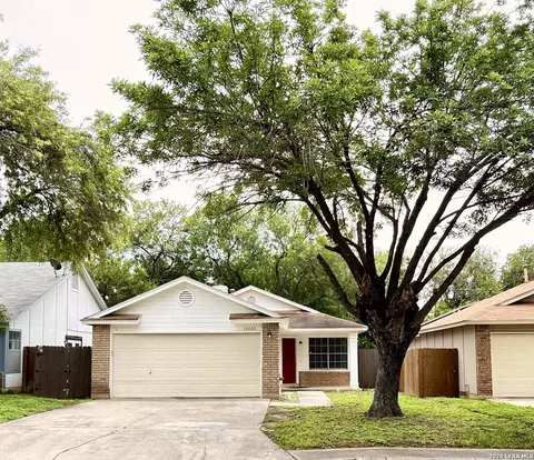 10040 Woodtrail, San Antonio, TX 78250