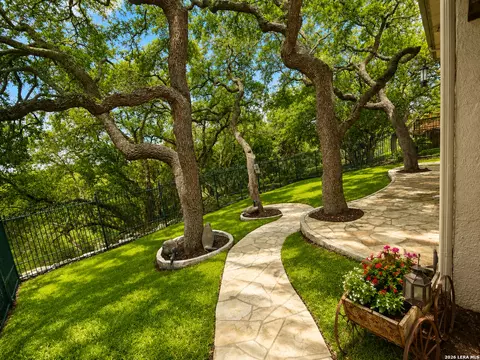 3950 River Fls, San Antonio, TX 78259