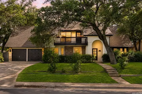 2822 Low Oak St, San Antonio, TX 78232