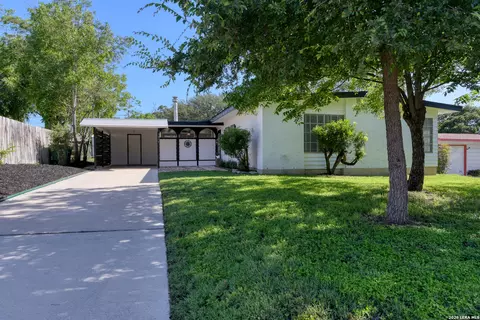 1015 Mount Serolod Dr, San Antonio, TX 78213