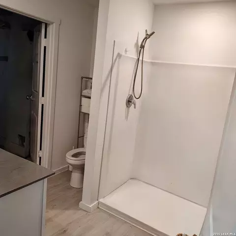 Bath - 11838 Adoring Way, Von Ormy, TX 78073 photo 3 of 3