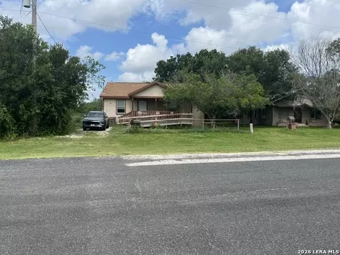 25 San Antonio Ave, Leming, TX 78050