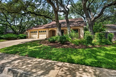 13515 Hollow View St, San Antonio, TX 78232