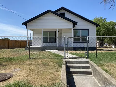 202 Mccauley Blvd, San Antonio, TX 78221