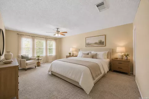 9923 Misty Plain Dr, San Antonio, TX 78245