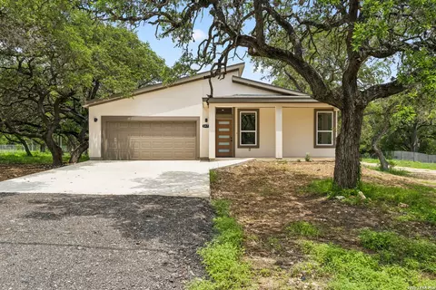 6471 Hollyhock Rd, San Antonio, TX 78240